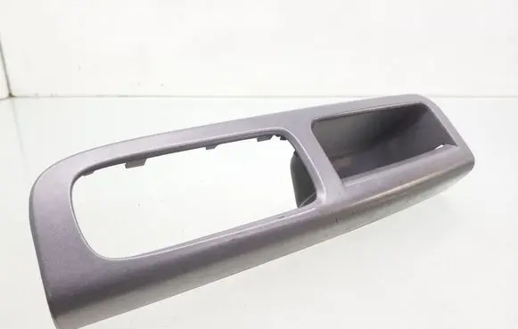 Volvo V50 Front door interior handle trim 8679474
