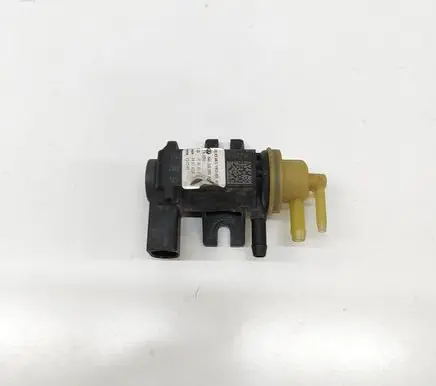 Volkswagen Caddy Turbo solenoid valve 04L131051AH