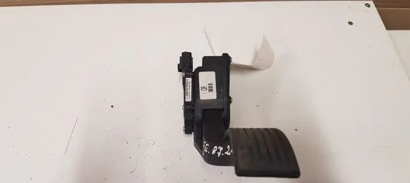 Hyundai Santa Fe Accelerator throttle pedal 327262B900