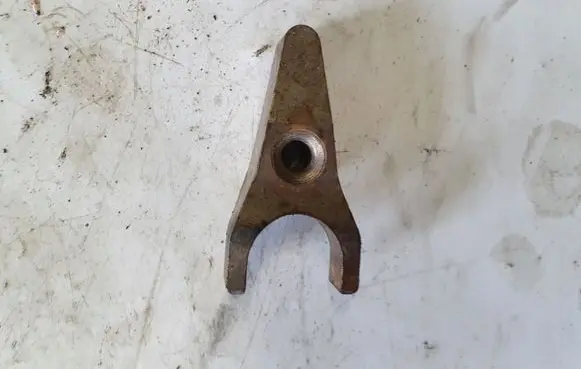 Toyota Corolla Verso E121 Fuel Injector clamp holder NOCODE