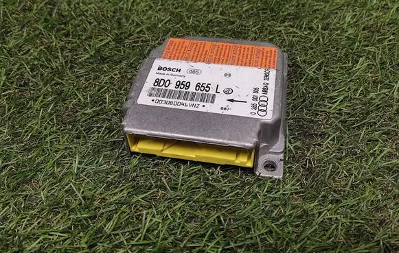 Audi A4 S4 B5 8D Airbag control unit/module 8D0959655L