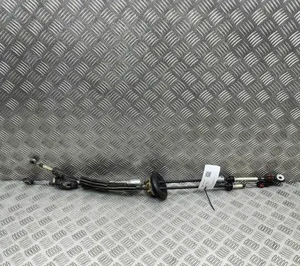 Gear shift cable linkage