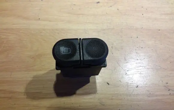 Ford Galaxy Windscreen/window heater switch