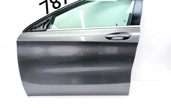 Mercedes-Benz GLA W156 X156 Front door