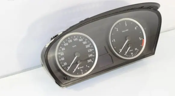 BMW 5 E60 E61 Speedometer (instrument cluster) 9135253 62119135253 110080213