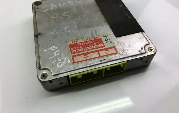 Toyota Camry Other control units/modules 8956132030