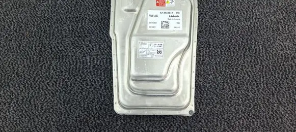 Porsche Taycan 9J1 Auxiliary heating control unit/module 9J1963507F 122R000550