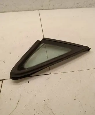 Volkswagen Touran I Front triangle window/glass 1T0845412