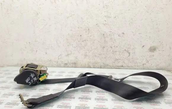Audi A6 S6 C5 4B Front seatbelt 4B0857706A