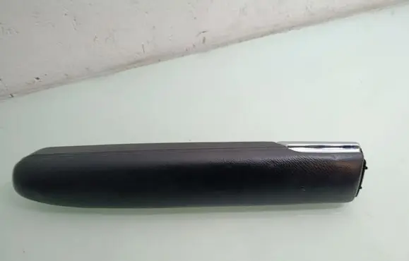 Mercedes-Benz S W221 Armrest 81220002