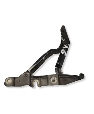 Audi A6 S6 C5 4B Tailgate/trunk/boot hinge 4B5827302D