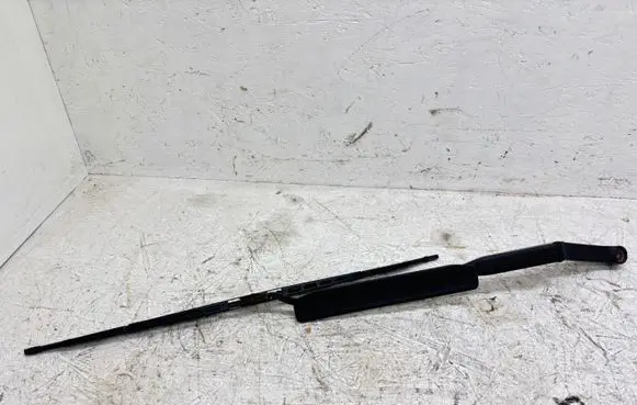 Audi 80 90 B3 Front wiper blade arm 893955407E