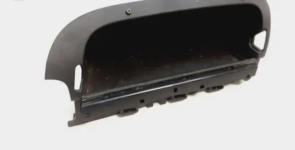 Chrysler Town & Country V Glove box L0206419