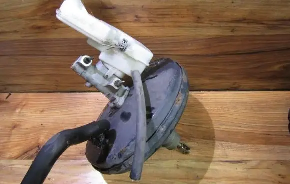 Nissan Micra Brake booster 8200123845 nenutatyta