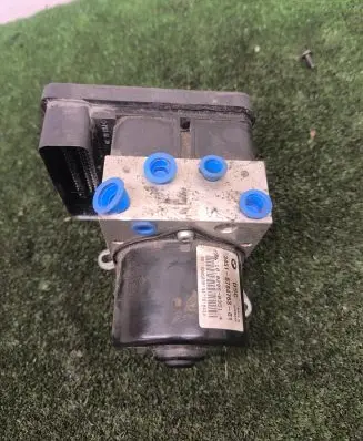 BMW 1 E81 E87 ABS Pump 678476401 3452678476401