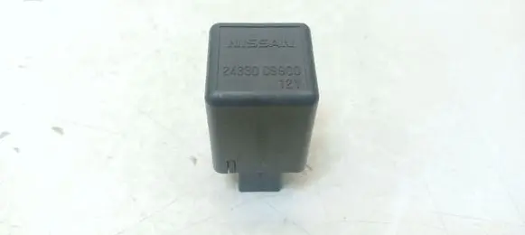 Nissan Qashqai Other relay 24330C9900