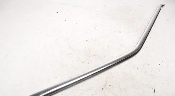 Volvo XC40 Rear door windshield rail 