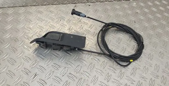 Toyota Verso Fuel cap flap release cable 