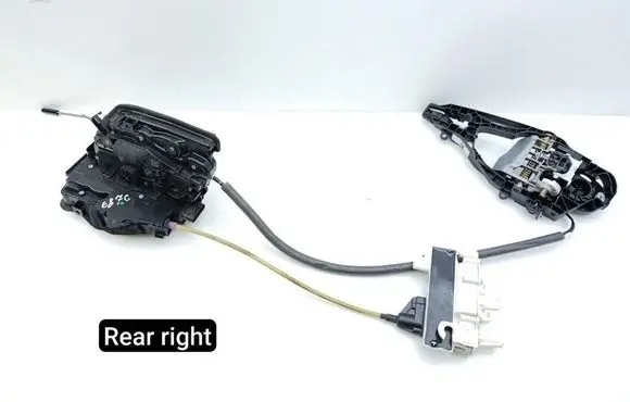 BMW 7 G11 G12 Rear door lock 7368452