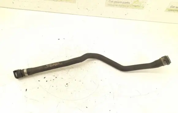 Mercedes-Benz E W213 Engine coolant pipe/hose 2135011082 A2135011082