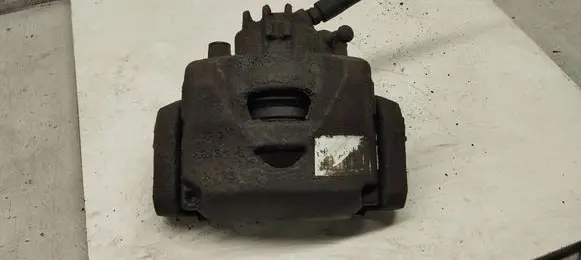 Peugeot 3008 I Front brake caliper