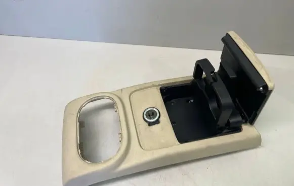 Volkswagen Tiguan 12 V Socket (rear) 5N0863289