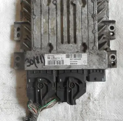 Renault Scenic III - Grand scenic III Engine control unit/module S180067107A 237100345R 237100033R