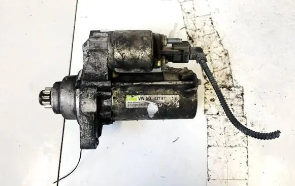 Volkswagen Golf V Starter motor 02T911023S D6GS12