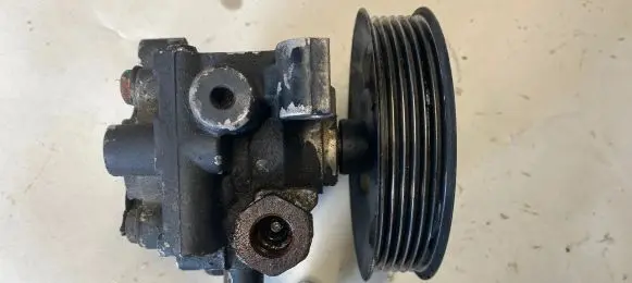 Ford Connect Power steering pump 551162 2103051