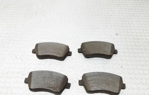 Nissan Micra Brake pads (front) GDB3332