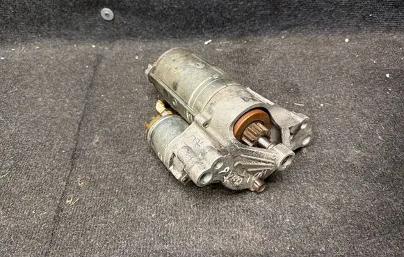 Peugeot 308 Starter motor D8R28 9654561480 28D00142ASB