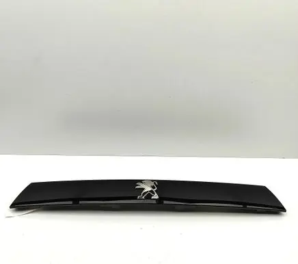 Peugeot 508 II Tailgate trim 9819721877