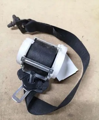 Opel Vectra C Rear seatbelt 041039