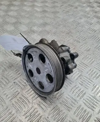 Audi A4 S4 B6 8E 8H Power steering pump