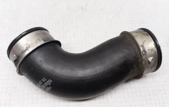 Mercedes-Benz E W211 Intercooler hose/pipe A2115284782