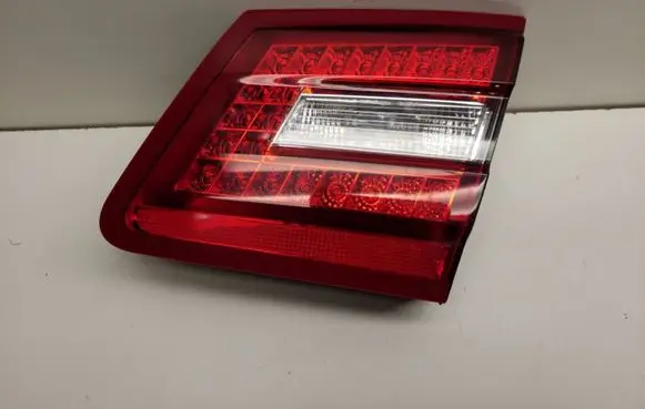 Mercedes-Benz E W212 Tailgate rear/tail lights A2128201064