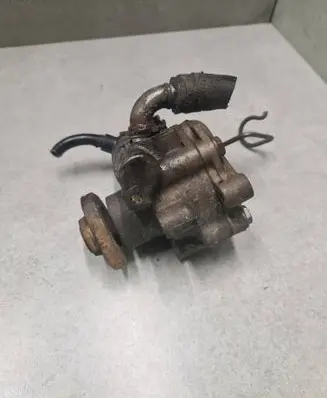 Volkswagen Caddy Power steering pump 110422154A