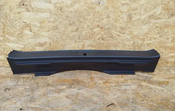 Volkswagen Passat Alltrack Trunk/boot sill cover protection 3G9863459