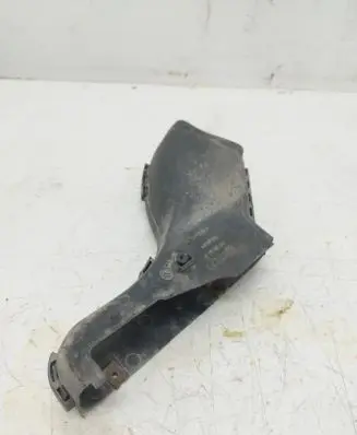 Audi A4 S4 B5 8D Air intake duct part 058129617D