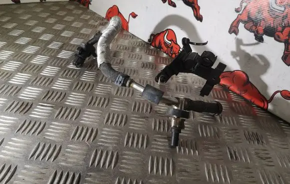 Fuel line pipe