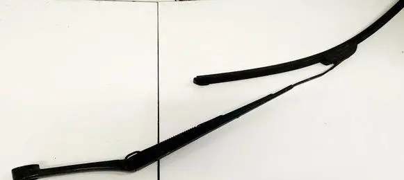 Hyundai ix35 Front wiper blade arm