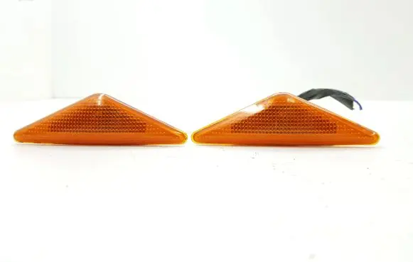 Ford Focus Front fender indicator light XS4H3K354A