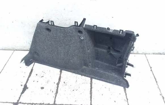Skoda Octavia Mk2 (1Z) Trunk/boot side trim panel 1Z9867428M