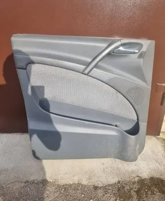 Mercedes-Benz Vito Viano W639 Front door card panel trim A639727 P0081176