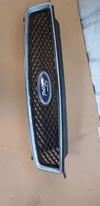 Ford Focus C-MAX Front grill 3M51R8200