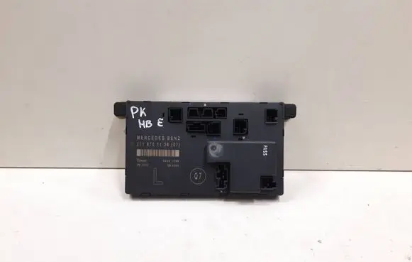 Mercedes-Benz E W211 Door control unit/module 2118701126 00401599