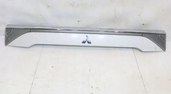 Mitsubishi Outlander Tailgate/trunk/boot lid 5817A196ZZ