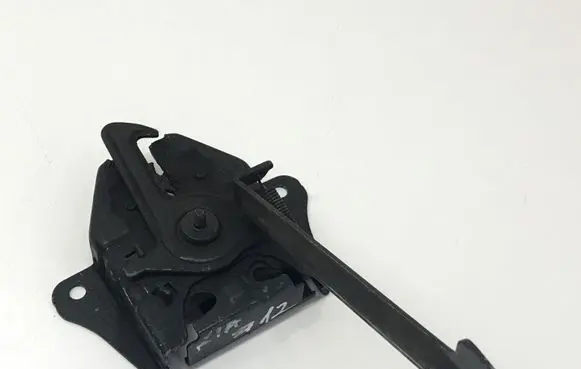 KIA Carnival Engine bonnet/hood lock/catch