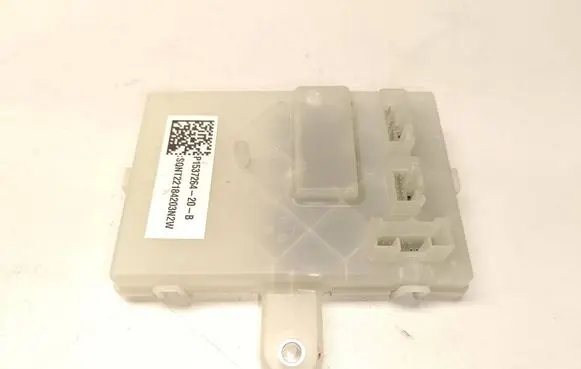 Tesla Model 3 Other control units/modules P153726420B SQNT22184203N2W