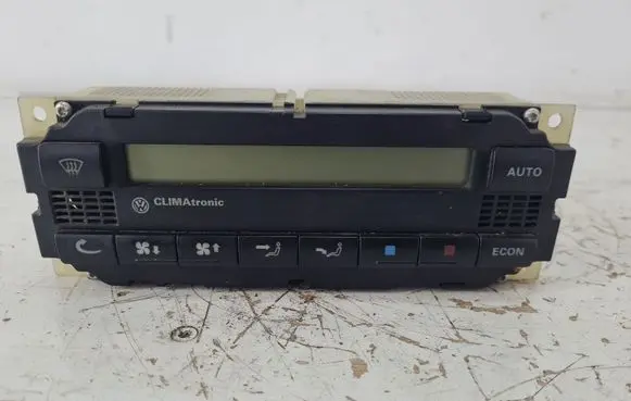 Volkswagen PASSAT B5 Climate control unit 1J1907044